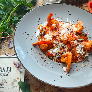 PASTA ROSSA CON GAMBERI